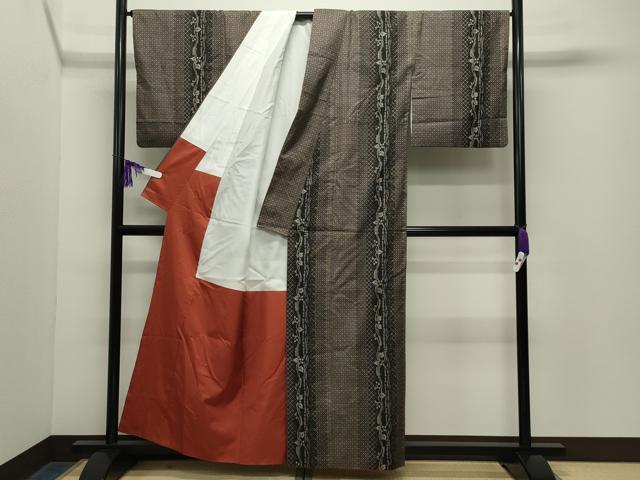 平和屋着物●本場大島紬　7マルキ　南天文　正絹　逸品　CABG4498gh