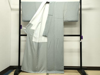 平和屋着物●上質な色無地　日野忠作　千草鼠色　鬼しぼ縮緬　正絹　逸品　未使用　CABG4508gh