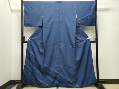 平和屋着物●訪問着　紬地　藍　型染め　花唐草文　正絹　逸品　CABG4519gh