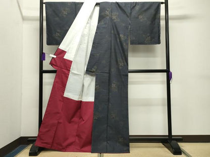 平和屋着物●本場大島紬　9マルキ　泥染め　花唐草文　照節雄作　証紙付き　正絹　逸品　未使用　CABG4565gh