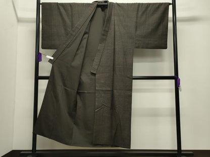 平和屋着物●男性　国指定重要無形文化財　本場久米島紬　手織　アンサンブル　格子柄　正絹　逸品　CABG4575gh