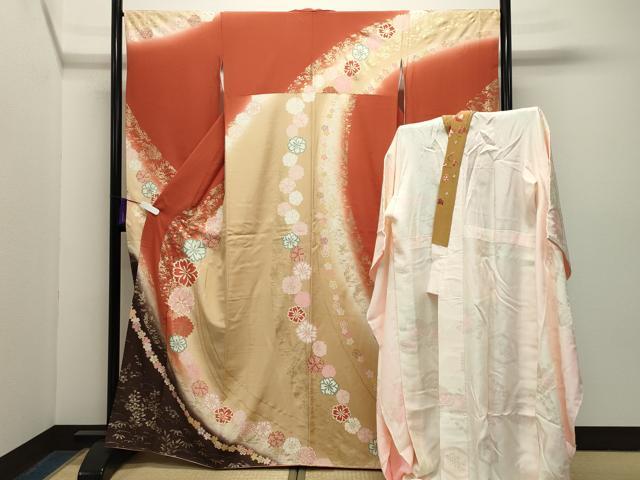 平和屋着物●豪華振袖・長襦袢セット　駒刺繍　舞花文　暈し染め　金彩　半衿刺繍　正絹　逸品　CABG4603gh