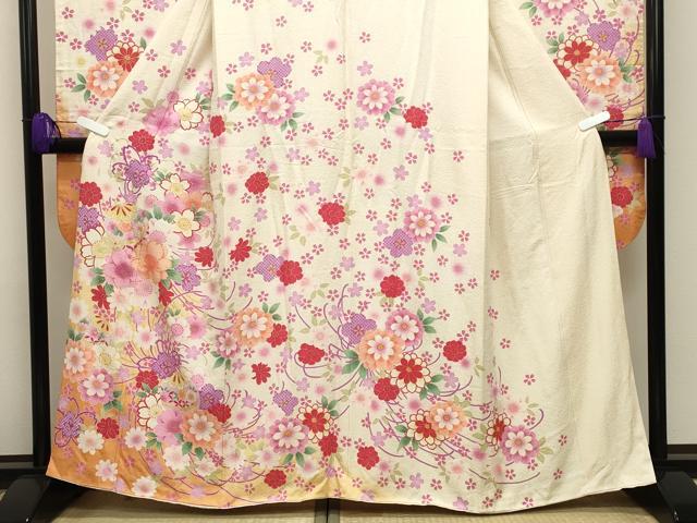 平和屋着物●豪華振袖　駒刺繍　毬舞桜文　暈し染め　金彩　銀通し地　正絹　逸品　CABG4622gh