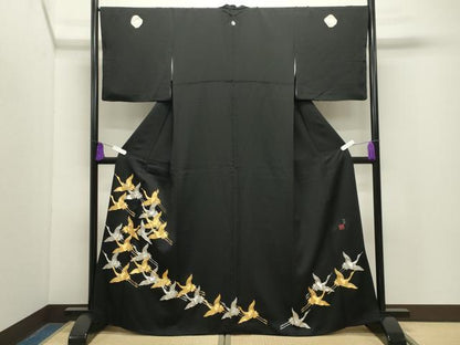 平和屋着物●国際的伝統工芸作家　十二代・藤林徳扇　苑寿　黒留袖　駒刺繍　群鶴文　正絹　逸品　未使用　CABG4634gh