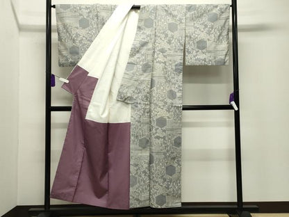 平和屋着物●本場染大島紬　型染め　亀甲花文　正絹　逸品　CABG4667gh
