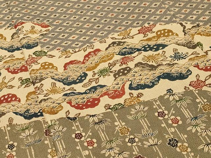平和屋着物●訪問着　韮沢浩二作　型染め　宝尽くし梅笹文　鬼しぼ縮緬　正絹　逸品　CABG4731gh