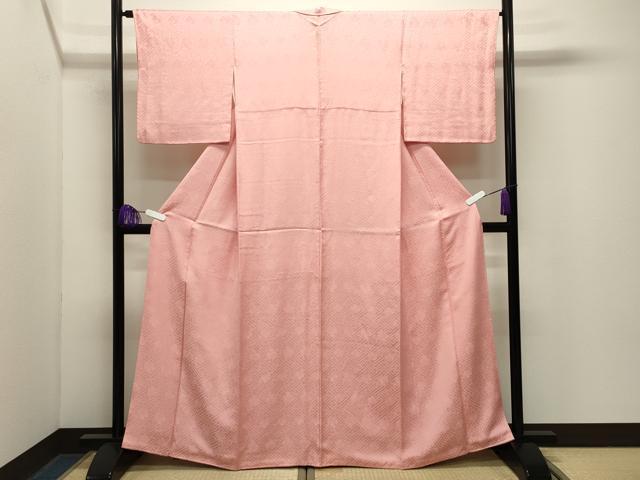 平和屋着物●上質な色無地　紗綾形舞蝶地紋　珊瑚色　正絹　逸品　CABG4754gh