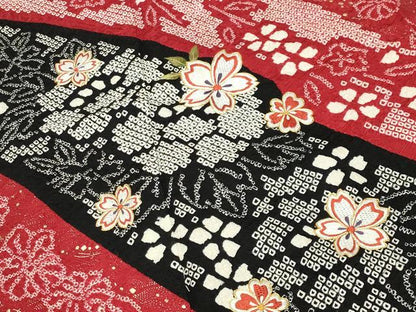 平和屋着物●豪華振袖　総絞り　駒刺繍　舞桜花文　黒地　金彩　正絹　逸品　CABG4772gh
