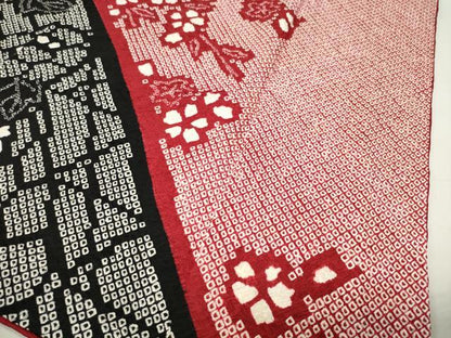 平和屋着物●豪華振袖　総絞り　駒刺繍　舞桜花文　黒地　金彩　正絹　逸品　CABG4772gh