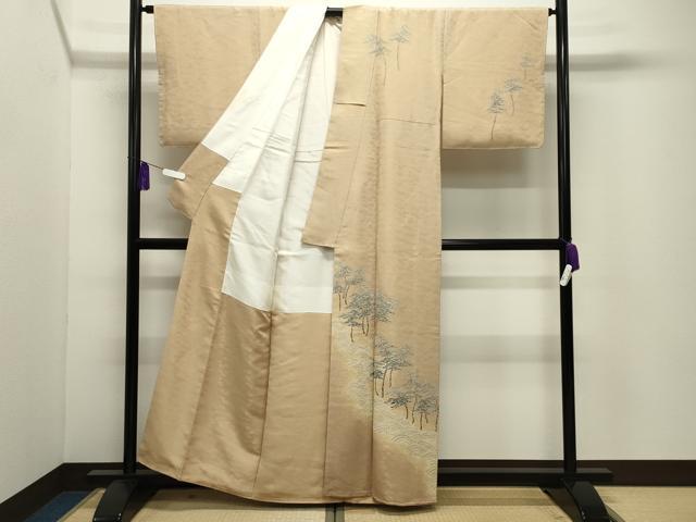 平和屋着物●草木染友禅作家　小山仁郎　訪問着　立波枝松文　暈し染め　金彩　金通し地　正絹　逸品　未使用　CABG4781gh
