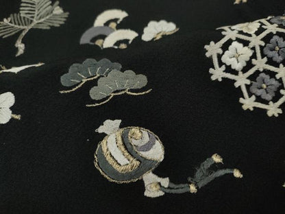 平和屋着物●訪問着　総刺繍　宝尽くし吉祥花文　黒地　金糸　正絹　逸品　CABG5255ut