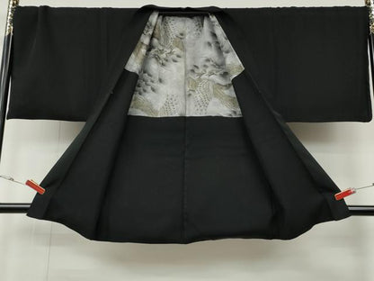 平和屋着物●男性　黒紋付・羽織セット　羽裏：枝松葉　鷹　キングサイズ　正絹　逸品　CABG5297ut