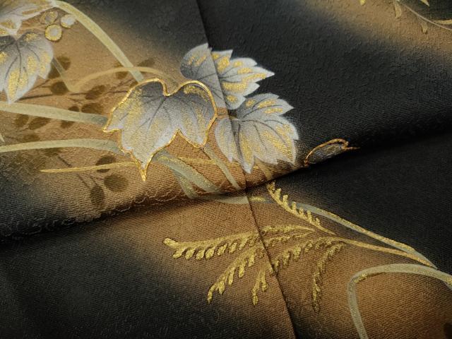 平和屋着物●訪問着　駒刺繍　蔦の葉花文　暈し染め　黒地　金彩　正絹　逸品　CABG5385ut