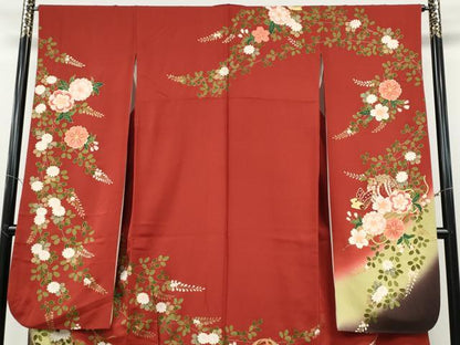 平和屋着物●豪華振袖　駒刺繍　舞蝶花筏　暈し染め　金彩　正絹　逸品　CABG5402ut
