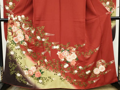 平和屋着物●豪華振袖　駒刺繍　舞蝶花筏　暈し染め　金彩　正絹　逸品　CABG5402ut