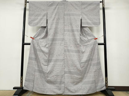 平和屋着物●本場結城紬　重要無形文化財　100亀甲　横段葡萄花文　正絹　逸品　CABG5411ut