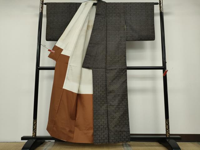 平和屋着物●本場大島紬　龍郷絣　秋名バラ　正絹　逸品　CABG5417ut