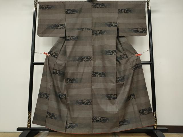 平和屋着物●本場大島紬　9マルキ　横段花文　正絹　逸品　CABG5446ut