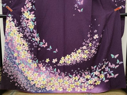 平和屋着物●豪華振袖　刺繍　舞蝶文　暈し染め　銀通し地　正絹　逸品　CABG5493ut