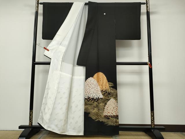 平和屋着物●豪華黒留袖　総刺繍　立波草花文　金糸　正絹　逸品　CABG5497ut