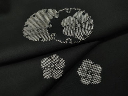 平和屋着物●本場大島紬　9マルキ　地空き　雪輪捻梅文　正絹　逸品　CABG5547ut
