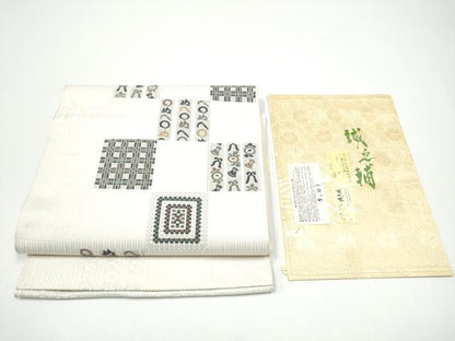 平和屋着物●本場筑前博多織 大倉織物 誠之輔 八寸名古屋帯 かまわね 市松人物文字文 博多金ラベル 松装織物謹製 証紙付 逸品 CABG6231hy