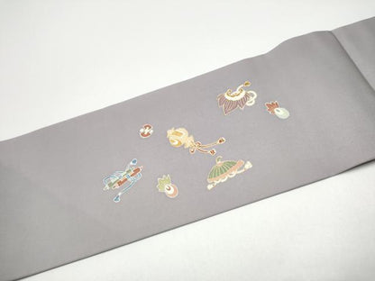 平和屋着物●塩瀬　九寸名古屋帯　唐子　宝尽くし文　金彩　正絹　逸品　CABG6244hy