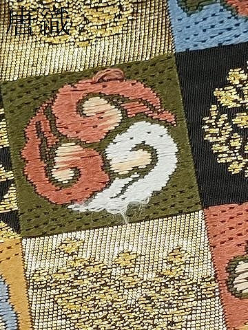平和屋着物●六通柄袋帯　唐織　慶長市松宝尽くし　黒地　金糸　正絹　逸品　CABG6296hy