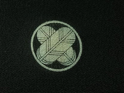 平和屋着物■豪華黒留袖　擦過物　駒刺繍　吉祥更紗松文　暈し染め　金彩　正絹　逸品　CABG6593xe