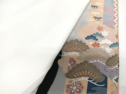 平和屋着物■豪華黒留袖　擦過物　駒刺繍　吉祥更紗松文　暈し染め　金彩　正絹　逸品　CABG6593xe