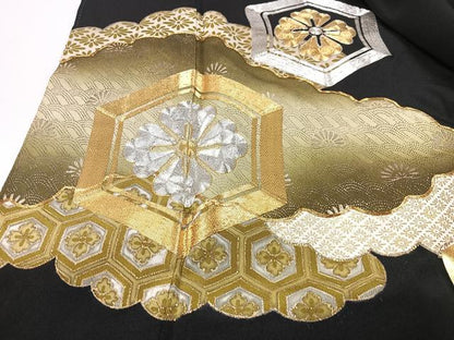 平和屋着物■豪華黒留袖　駒刺繍　雲取り吉祥花文　金彩　正絹　逸品　CABG6680xe