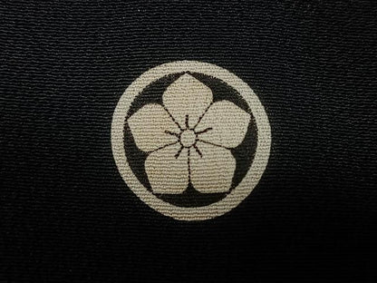 平和屋着物■豪華黒留袖　駒刺繍　雲取り吉祥花文　金彩　正絹　逸品　CABG6680xe
