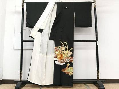 平和屋着物■豪華黒留袖　駒刺繍　尾長鳥花文　金彩　正絹　逸品　CABG6809xi