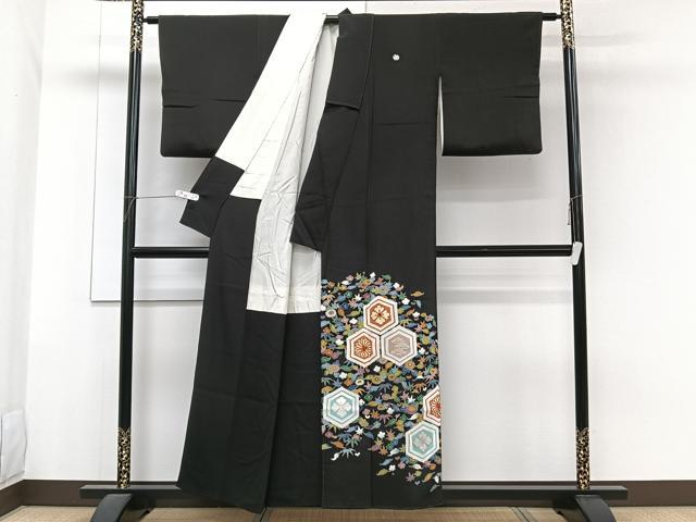 平和屋着物■豪華黒留袖　刺繍　亀甲花文　松竹梅　金彩　正絹　逸品　CABG6842xi