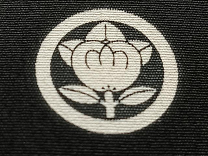 平和屋着物■豪華黒留袖　駒刺繍　立波飛鶴松文　金彩　正絹　逸品　CABG6892xi