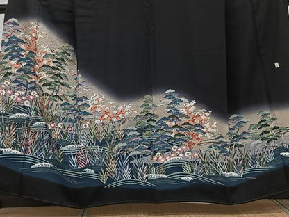 平和屋着物■豪華黒留袖　作家物　立波飛鳥花文　松竹梅　暈し染め　金通し地　正絹　逸品　CABG6959xi