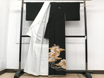 平和屋着物■豪華黒留袖　駒刺繍　薬玉花丸文　金彩　正絹　逸品　CABG7055xi