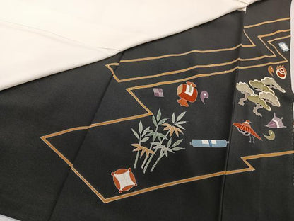 平和屋着物■豪華黒留袖　駒刺繍　宝尽くし文　金彩　正絹　逸品　CABG7056xi