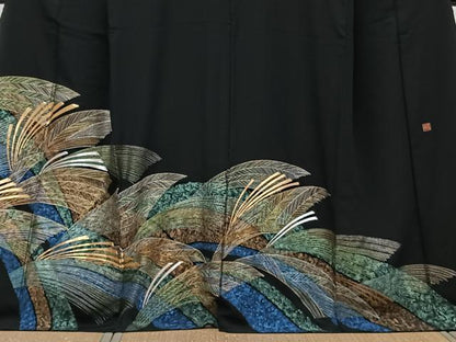 平和屋着物■豪華黒留袖 作家物 駒刺繍 草木文 金銀彩 正絹 逸品 CABG7103xi