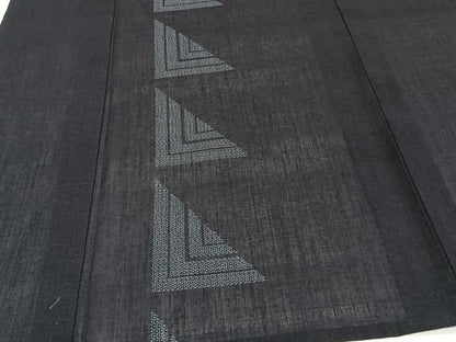平和屋着物＊夏物　結城紬　100亀甲　飛亀甲柄　幾何学文　正絹　逸品　CABG7180xi