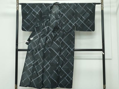 平和屋着物∴夏物　男性　浴衣　菱花文　黒地　綿　逸品　CABG7225rv