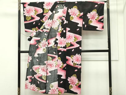 平和屋着物∴夏物　男性　浴衣　流水草花文　黒地　綿　逸品　CABG7237rv