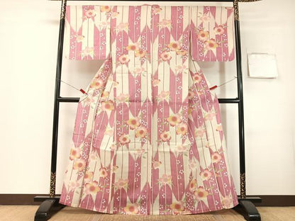 平和屋着物∴夏物　浴衣　綿紅梅　矢羽根舞桜　綿　逸品　CABG7661vp