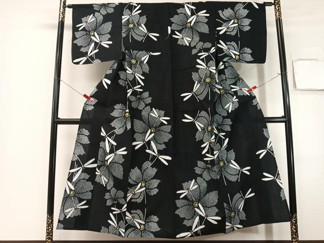 平和屋着物∴夏物　浴衣　トンボ　花　黒地　綿　逸品　CABG7685vp
