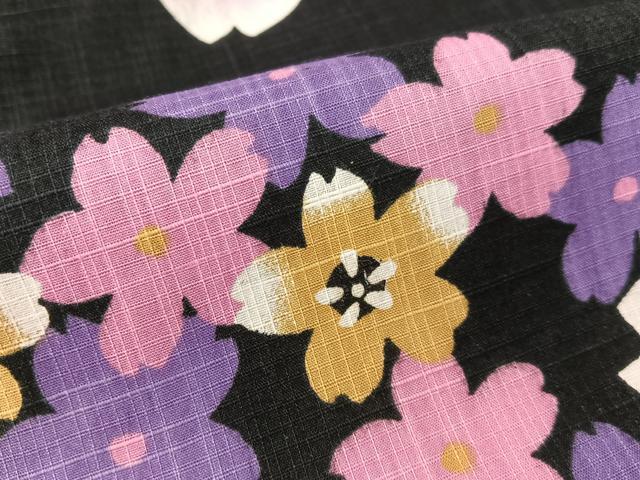 平和屋着物∴夏物　浴衣　綿紅梅　舞桜　黒地　綿　逸品　CABG7738vp