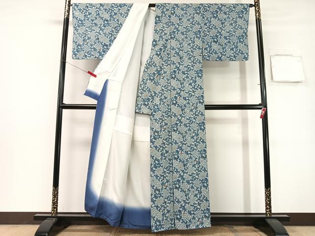 平和屋着物●藍染師　大沢章扶　小紋　本藍瓶ぞめ　牡丹唐草文　鬼しぼ縮緬　反端付き　正絹　逸品　CABG7762vp