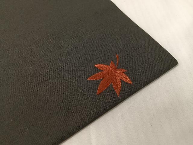 平和屋着物●総刺繍　九寸開き名古屋帯　紬地　楓文　黒地　正絹　逸品　CABG7786vp