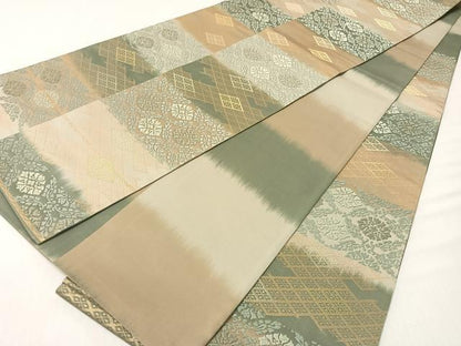 平和屋着物●六通柄袋帯　唐織　市松吉祥花文　金糸　正絹　逸品　CABG7827vp