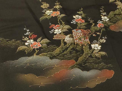 平和屋着物＃羽織　寿光織　雲取り貝桶花文　黒地　金銀糸　正絹　逸品　CABG8071in