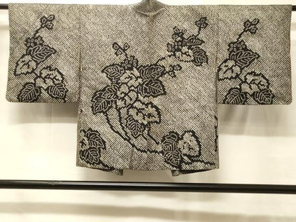平和屋着物＃羽織　総絞り　草花文　黒地　正絹　逸品　CABG8128in